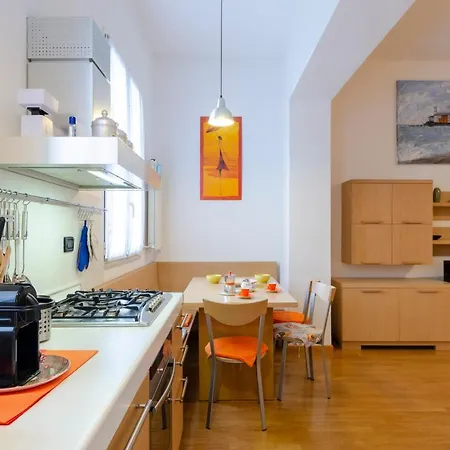 Apartament Joivy For 4, Metres From Beach, In *