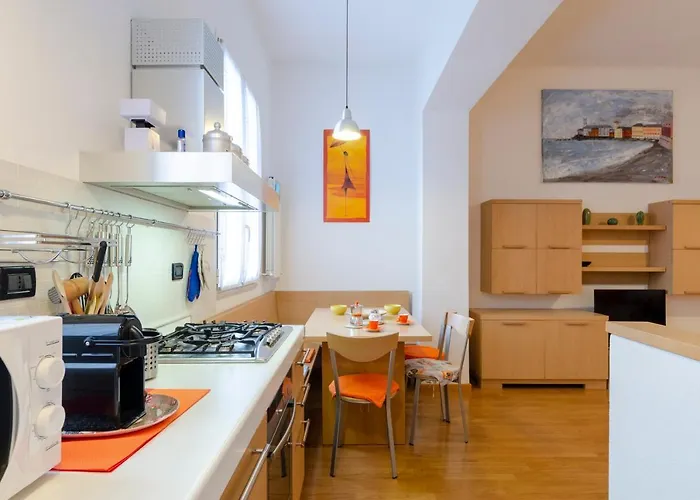 شقة Joivy For 4, Metres From Beach, In *