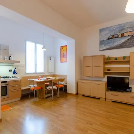 Joivy For 4, Metres From Beach, In * Сестри-Леванте